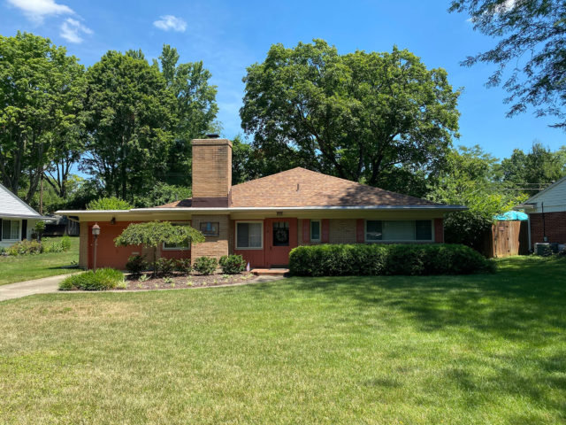 https://www.entrustroofing.com/wp-content/uploads/2020/12/oakwood-4-640x480.jpg
